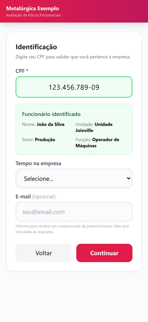Identificação do colaborador por CPF, guardado cifrado